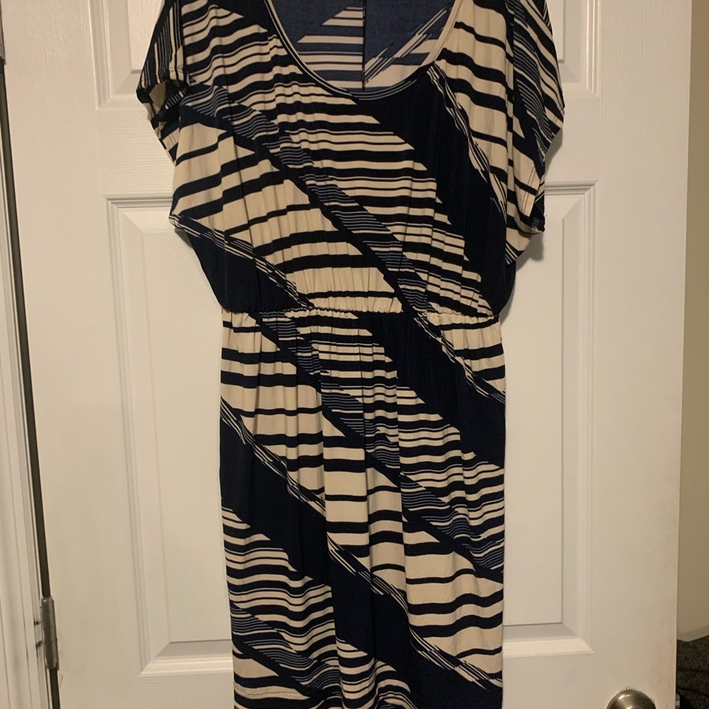 Accent 22/24 Black and Cream Asymmetrical Sundress with Dolman Sleeves